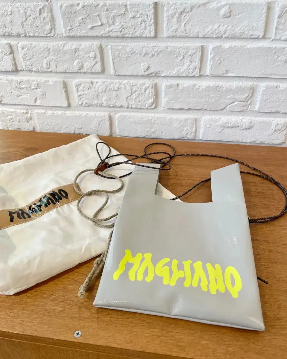 MAGLIANO（マリアーノ）の「LITTLE EMERGENCY BAG（エコバッグ
